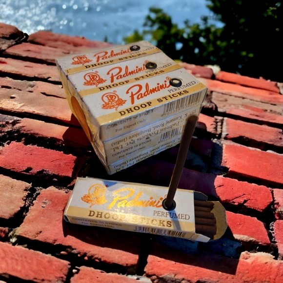 12 pack of 10 padmini dhoop traditionally handrolles Indian incense sticks RRP12 - Picture 5 of 6